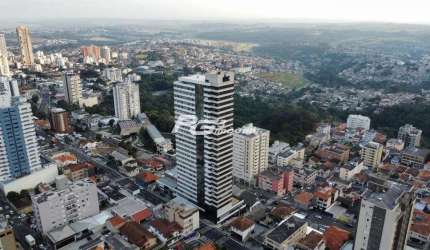 Apartamento semimobiliado à venda - Centro