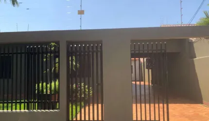 Venda de Casa em Monte Belo, Londrina: 3 Dorms, 2 Banheiros