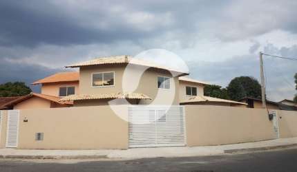 Casa Duplex à Venda – Primeira Locação na Serra Grande, Itaipu | Ampla, Moderna e Próxima às Praias!