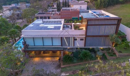 Casa Alto Padrão Automatizada com 4 suítes à venda, 641m² de área construída e 858,30m² de terreno por R$6.000.000,00-Cond. Porto Atibaia- Atibaia/SP