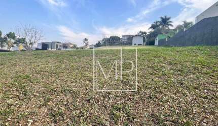 Terreno com excelente localização com 1.172,14m² no valor de R$ 1.120.000,00 no Condomínio Porto Atibaia/  Atibaia-SP
