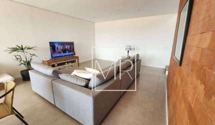 Casa com 3 dormitórios, com 260 m² por R$ 1.500.000,00 em Bom Jesus dos Perdões.