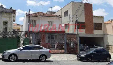Sobrado de 224m² com 3 quartos em Santana