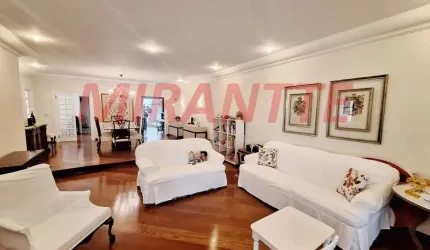 Sobrado de 250m² com 5 quartos em Santana