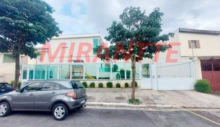 Cond. fechado de 120m² com 3 quartos em Vila Maria Alta