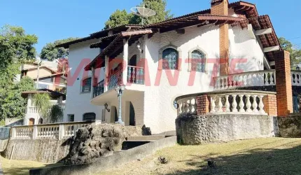 Cond. fechado de 259m² com 3 quartos em Roseira