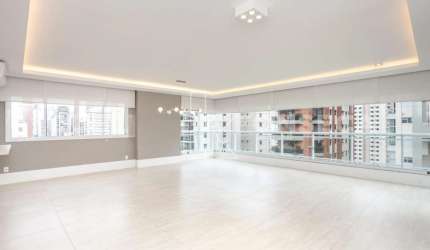 Apartamento com 3 quartos à venda na Rua Silva Correia, 168, Itaim Bibi, São Paulo por R$ 3.900.000