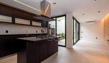 Casa com 3 quartos à venda na Arnaldo Couto de Magalhães, 43, Vila Nova Conceição, São Paulo por R$ 3.000.000