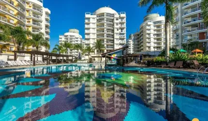 Apartamento mobiliado à venda no condomínio Nautilus Home Clube, com 3 dorm. em Penha - SC. Ref. 327