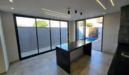 Oportunidade - Casa térrea com piscina e ótimo acabamento no Cobdominio Ouroville em Taubaté SP