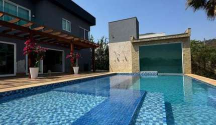 CASA EM CONDOMINIO