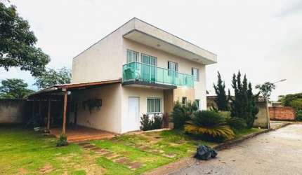 Casa com 3 quartos à venda no Tangará, Mário Campos  por R$ 550.000