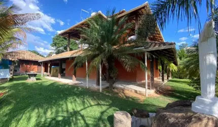 CASA A VENDA NA  QUINTAS DA JANGADA EM IBIRITE