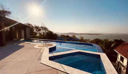 Casa com 4 suítes à venda, 421 m² por R$ 3.950.000 - Praia da Costa - Vila Velha/ES