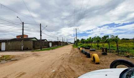 Terreno Murado de 360m² em Marechal Deodoro – Localização Privilegiada!