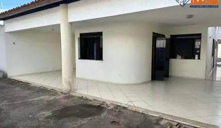 Casa residencial para Venda no bairro Jardim Acácia, Feira de Santana 3 quartos, 1 suíte, 3 salas, 2 banheiros, 4 vagas 346,00 m² área total.