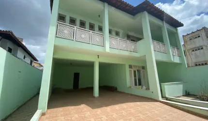Casa residencial para Venda em rua pública, Piatã, Salvador, 8 quartos, 2 suítes, 4 salas, 4 banheiros, 4 vagas, 413m² área total.