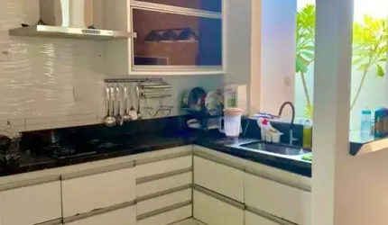 Casa residencial para Venda em Condomínio fechado, Sim, Feira de Santana, 2 quartos, 2 suítes, 1 sala, 3 banheiros, 2 vagas, 180m² área total.