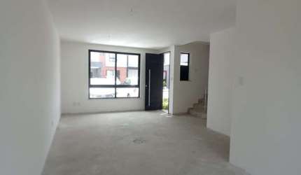 Casa residencial para Venda no Condomínio London Ville, Sim, Feira de Santana, 3 quartos, 1 suíte, 1 sala, 2 banheiros, 3 vagas, 144m² área total.