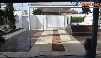 Casa na Cidade Nova, em Rua Pública, 4/4, Suítes, Closet, Jacuzzi, Academia, Armários Planejados, para Venda, em Feira de Santana