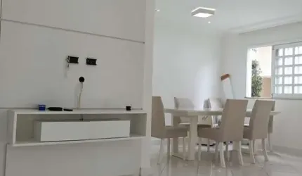 Casa residencial para Venda em condomínio fechado, Santa Mônica, Feira de Santana, 3 quartos, 1 suíte, 2 salas, 2 banheiros, 2 vagas.