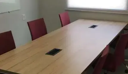Sala Comercial no Capuchinhos, para Locação, Mobiliada, Capacidade 6 Pessoas, no Club 4 Work, em Feira de Santana, Área de 15 m².
