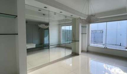 Casa residencial para Locação em rua pública, Mangabeira, Feira de Santana, 4 suítes, 1 sala, 5 banheiros, 3 vagas, 100m² área total.