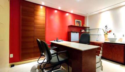 Sala comercial para Venda no  Ed. Medical Service, Centro, Feira de Santana, 1sala com 3 divisórias, 1 banheiro, 38m² área total.