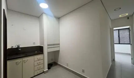 Sala comercial para alugar na Avenida Brasil, 84, Santa Efigênia, Belo Horizonte por R$ 850