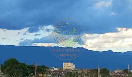 EXCELENTE PRÉDIO COMERCIAL EM PINDAMONHANGABA PT00004