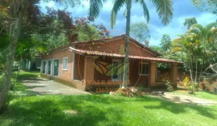 LINDA CHÁCARA COM NASCENTE EM CONDOMÍNIO NA ZONA NORTE DE SJC - CH00224
