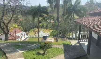 ÓTIMA OPORTUNIDADE! SITIO, CLUBE DE CAMPO EM IGARATÁ - SP  ST00183