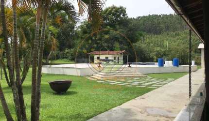 MARAVILHOSO SITIO COM SALÃO DE FESTAS, PISCINA E  CHALÉ EM SÃO JOSÉ DOS CAMPOS - SP  ST00198