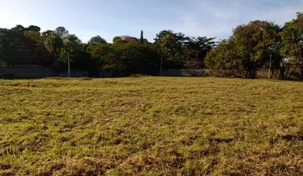 Terreno de esquina na entrada do Ondas, localização top em Piracicaba. Muita segurança e conforto!