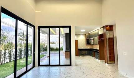 Casa em condomínio fechado com 4 quartos à venda na Noruega, 36, Terras Alpha Residencial 1, Senador Canedo por R$ 1.840.000