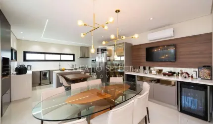 Casa em Condomínio Residencial Boulevard Versailles (estuda-se permuta em até 1 milhão) Bairro Uberaba - Curitiba