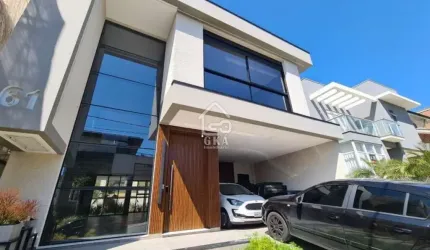 Casa em condomínio fechado com 3 quartos à venda na Rua Hermenegildo Luca, São Braz, Curitiba, 307 m2 por R$ 3.580.000