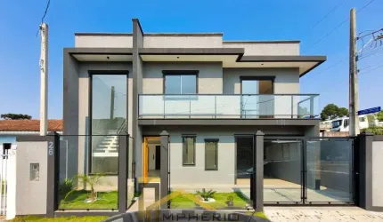 Casa de 3 quartos com suíte e 2 salas no Umbará, Curitiba-PR: 196m², 3 banheiros, 2 vagas de garagem!