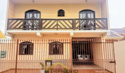 Imperdível oportunidade: Casa à venda em Curitiba-PR, bairro Tatuquara, 4 quartos, 1 suíte, 2 salas, 4 vagas, 200m².