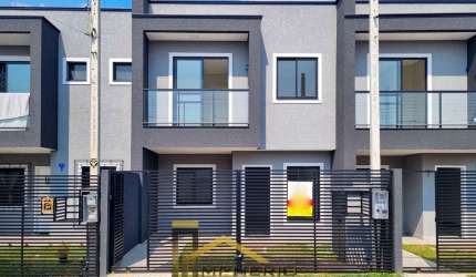 Imperdível oportunidade: Casa à venda em Curitiba-PR, bairro Xaxim, com 3 quartos, 1 suíte, 1 sala, 2 banheiros, 1 vaga de garagem e 88m²!