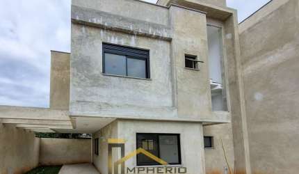 Imperdível oportunidade: Casa em condomínio à venda em Curitiba-PR, no bairro Uberaba, com 3 quartos, 1 suíte, 3 salas, 1 banheiro, 2 vagas de garagem e 120,00 m² de área.