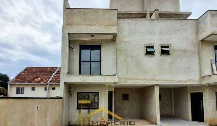 Imperdível! Casa à venda em Curitiba-PR, Uberaba: 3 quartos, 1 suíte, 3 salas, 1 vaga e 120m². Venha conferir!