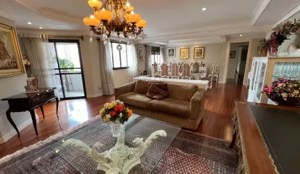 Lindo apartamento, pronto para morar, entre o Batel e o Água Verde