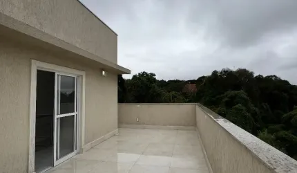 Sobrado Encantador com Vista para o Verde em Condomínio Privativo no Bairro Boa Vista