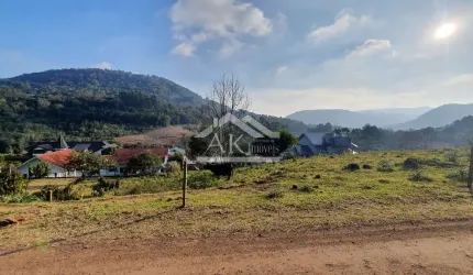 Terreno em declive e arborizado a venda em Picada Café, na Serra Gaúcha