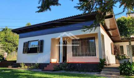 Casa com amplo pátio e 3 quartos à venda em Picada Café, na Serra Gaúcha