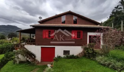 Casa mista com dois quartos à venda em Picada Café na Serra Gaúcha