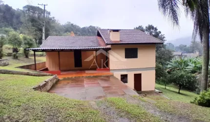 Casa mista à venda na cidade de Picada Café, na Serra Gaúcha