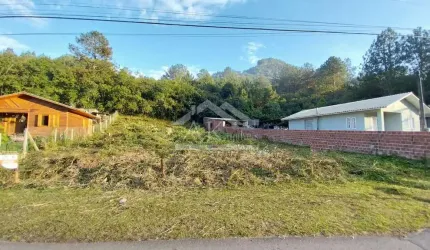 Amplo terreno a venda em bairro residencial em Picada Café na Serra Gaúcha
