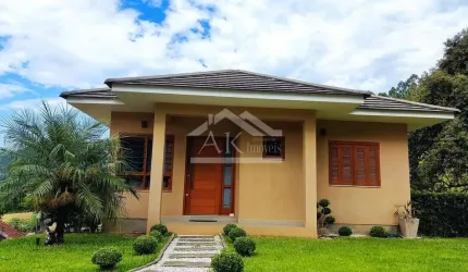 Casa com dois quartos e com uma bela vista à venda em Picada Café na Serra Gaúcha